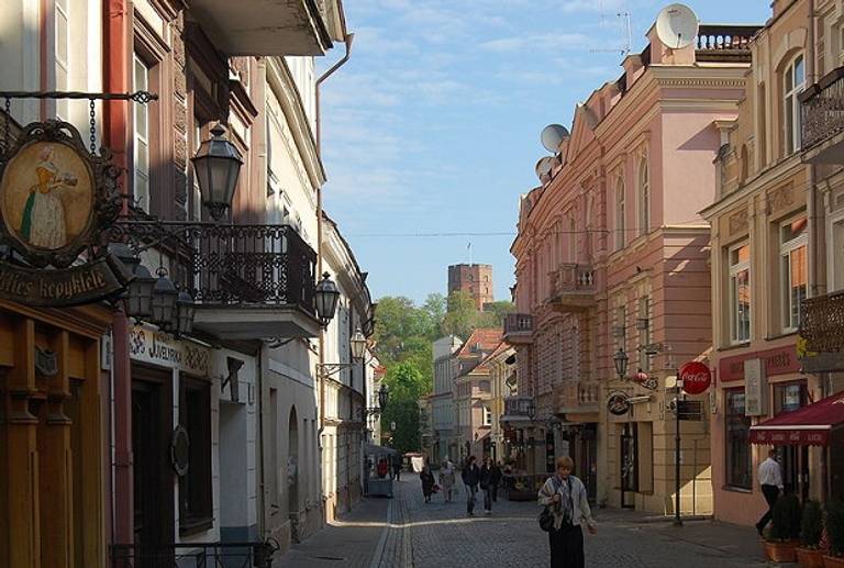 Pilies Street, Vilna(Wikipedia)
