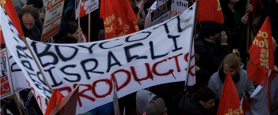BDS supporters protesting in London, January 2009. 