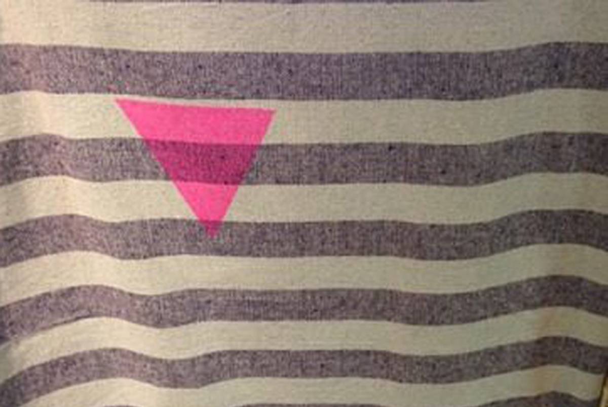 Urban Outfitters' tapestry resembling a concentration camp uniform. (ADL)