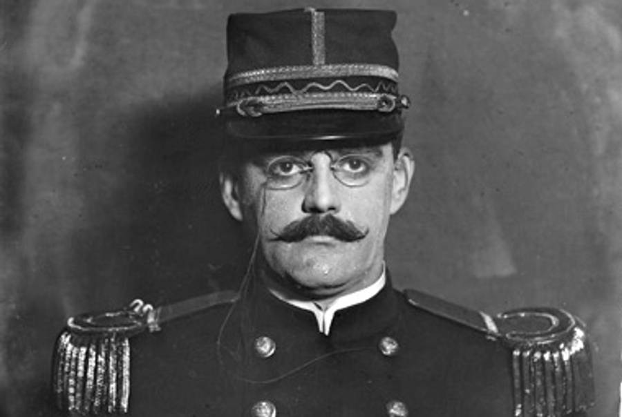 Alfred Dreyfus(William M. Vander Weyd, courtesy George Eastman House Photography Collection)