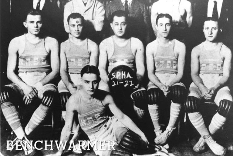 The Philadelphia Sphas, 1922.(The First Basket)