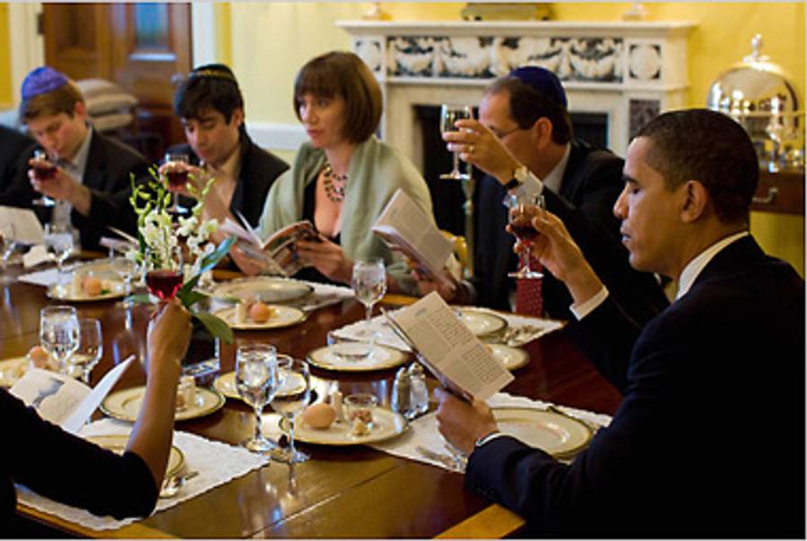 The White House Seder.(NYT)