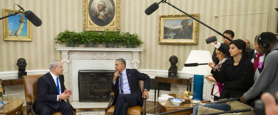 U.S. President Barack Obama and Israeli Prime Minister Benjamin Netanyahuin the Oval Office of the White House in Washington, DC, November 9, 2015. 