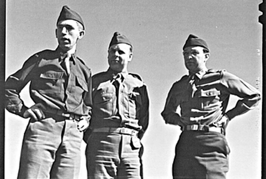 Three students at a U.S. Army chaplain school in 1942 (from left to right): Fred W. Thissen (Catholic), Ernest Pine (Protestant), and Jacob Rothschild (Jewish).(Library of Congress)
