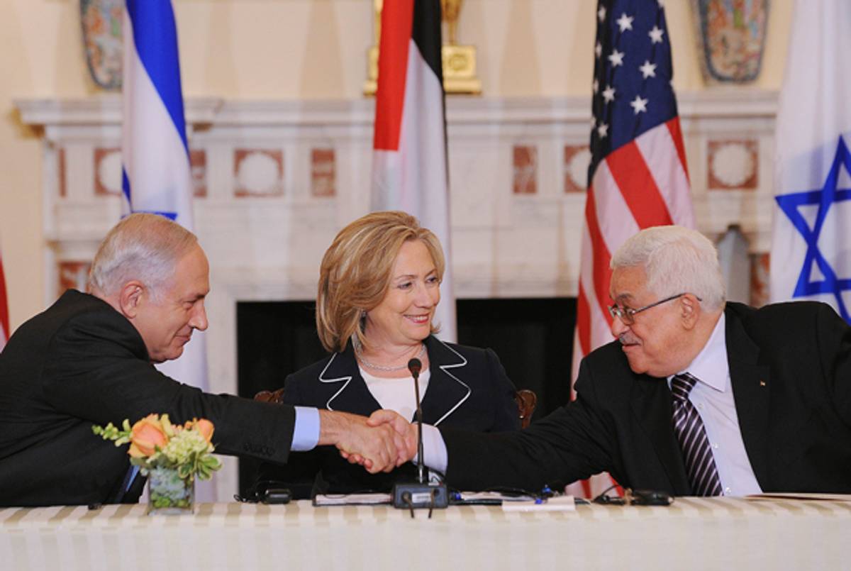 Prime Minister Netanyahu, Secretary of State Clinton, and President Abbas in September 2010.(Jewel Samad/AFP/Getty Images)