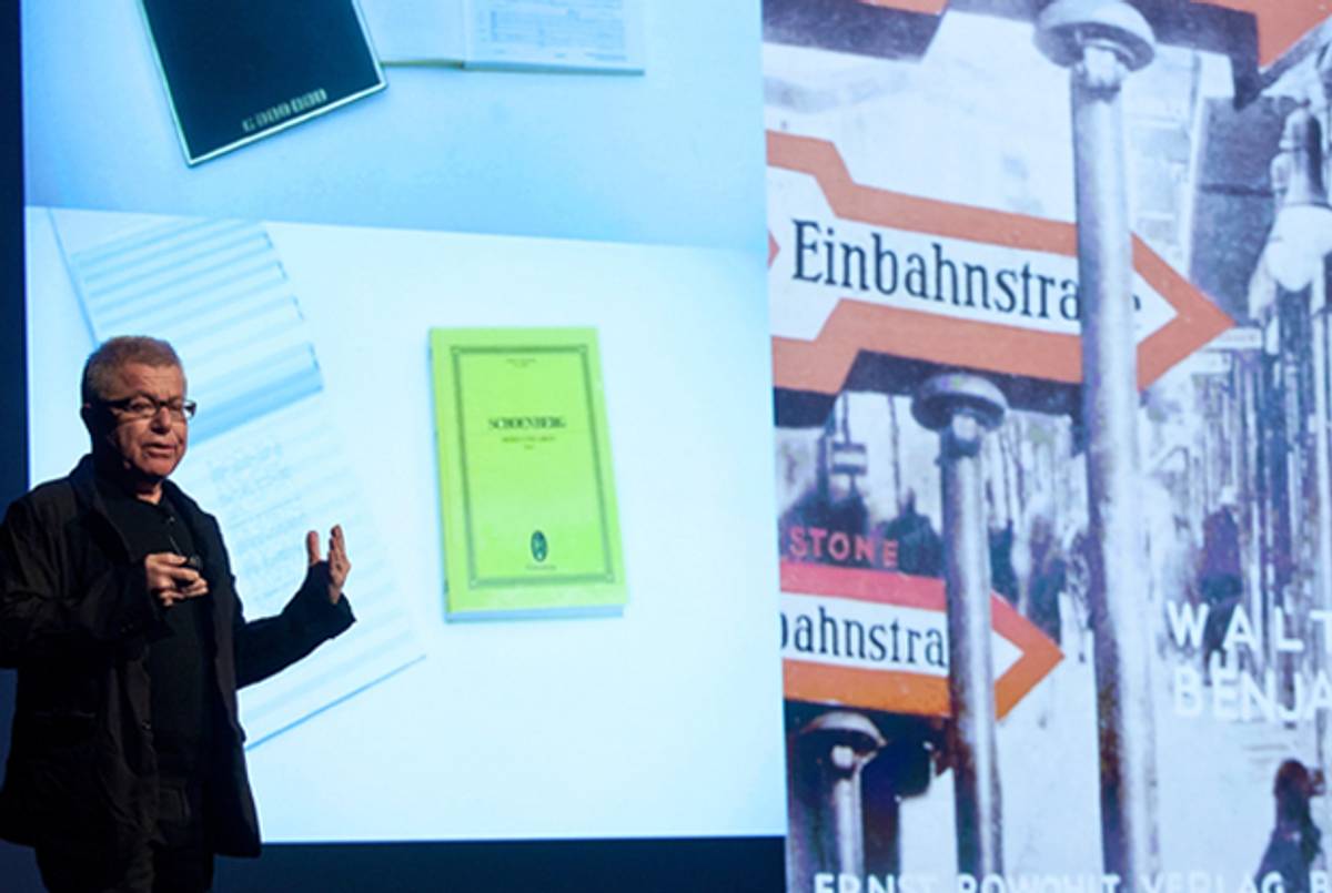 Daniel Libeskind speaking at FIT on April 24, 2014. (Lorenzo Ciniglio)