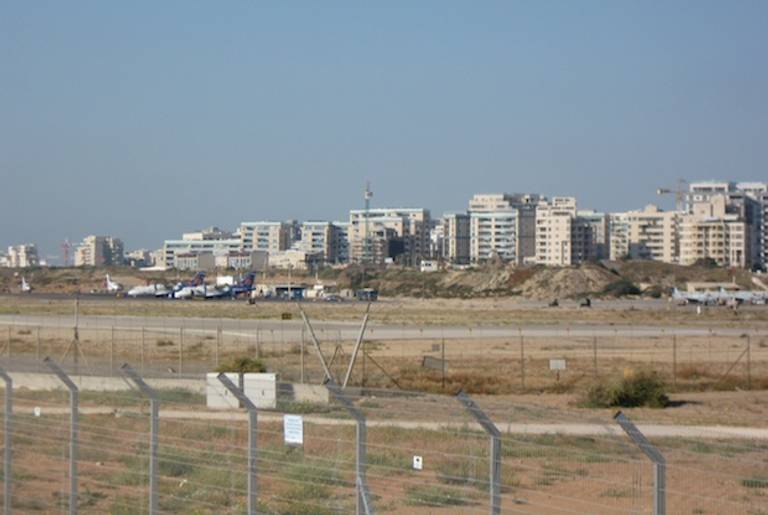 Sde Dov Airfield(Wikimedia)