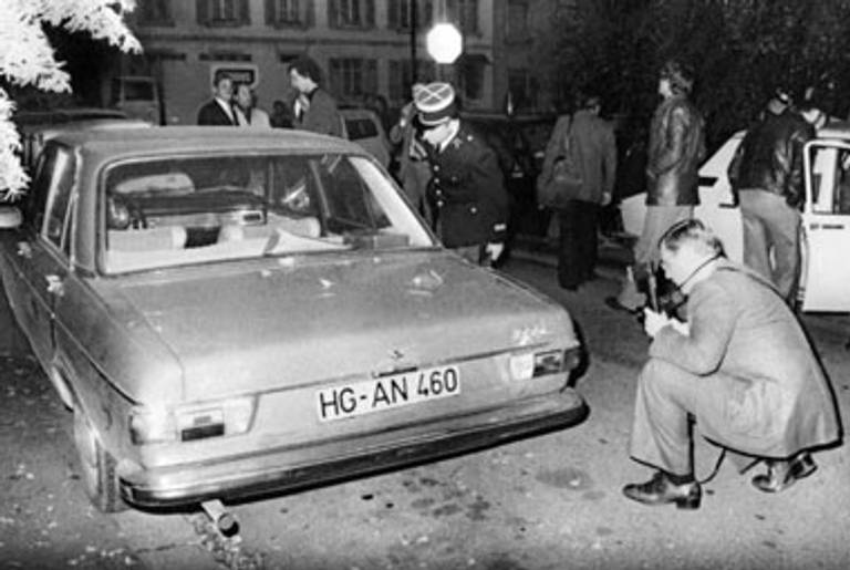 French police examine the car in which the body of Hans Martin Schleyer, kidnapped by the Baader-Meinhof Gang in 1977, was found.(AFP/Getty Images)
