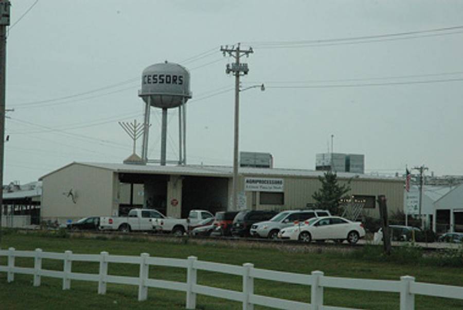 The Iowa Agriprocessors plant.(Wikipedia)