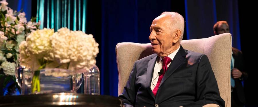 Former Israeli President Shimon Peres delivers a speach at the Sandton Convention Centre in Johannesburg, South Africa, February 28, 2016. 