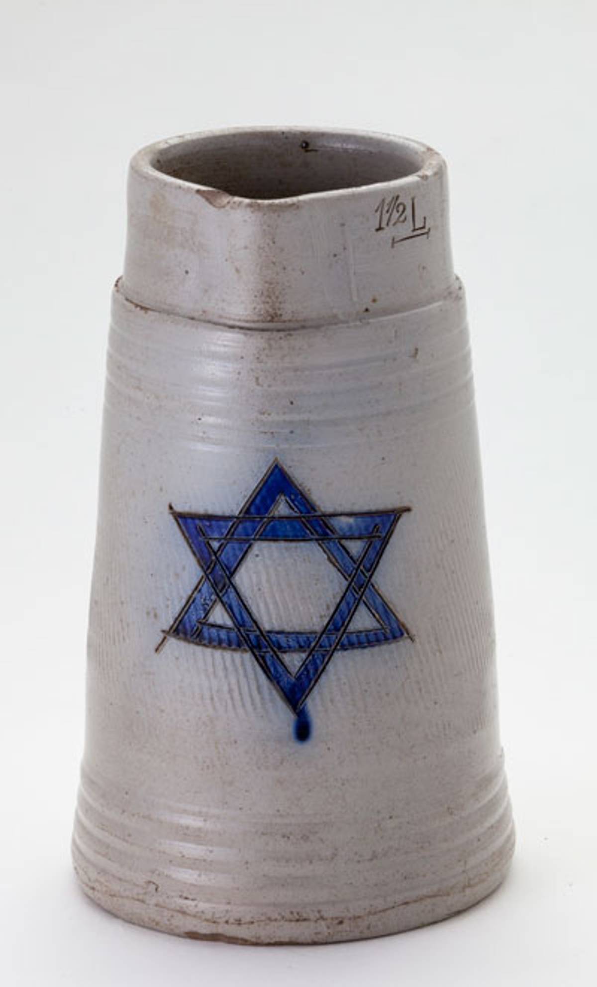 Beer mug with a brewer’s star from the Westerwald region of Germany, circa 1880. (Photo: Franz Kimmel/Jewish Museum Munich)