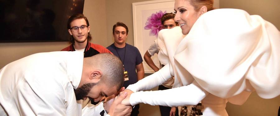 Drake bows to Celine at the Billboard Music Awards in Las Vegas, Nevada, May 21, 2017.