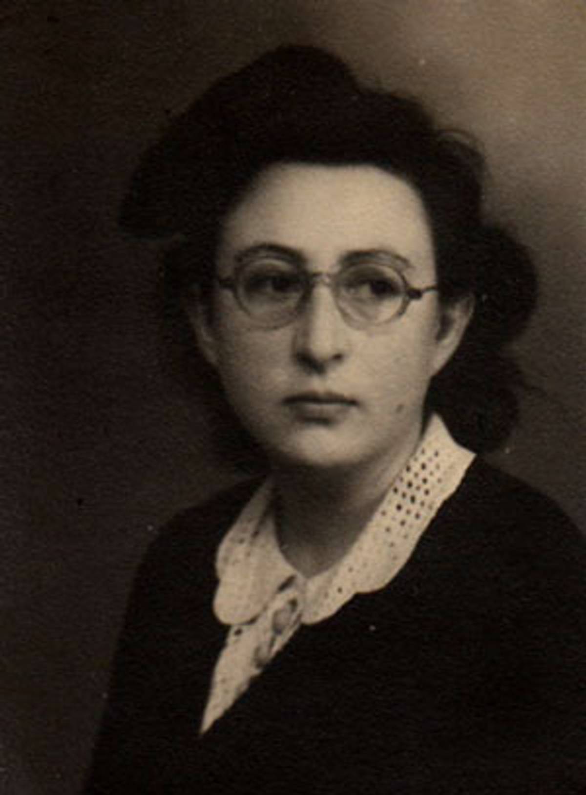 Zenia in 1946. (All photos courtesy the author.)