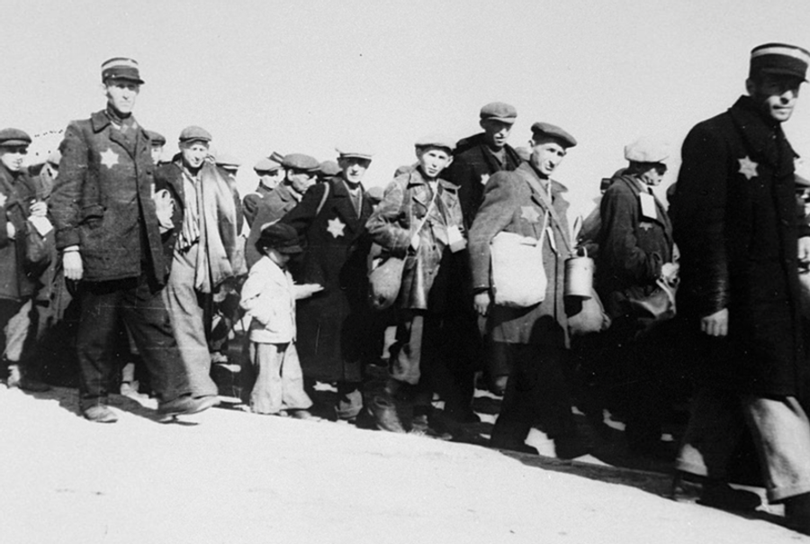Jews in the Łódź ghetto rounded up for deportation to Auschwitz during the summer of 1944. 