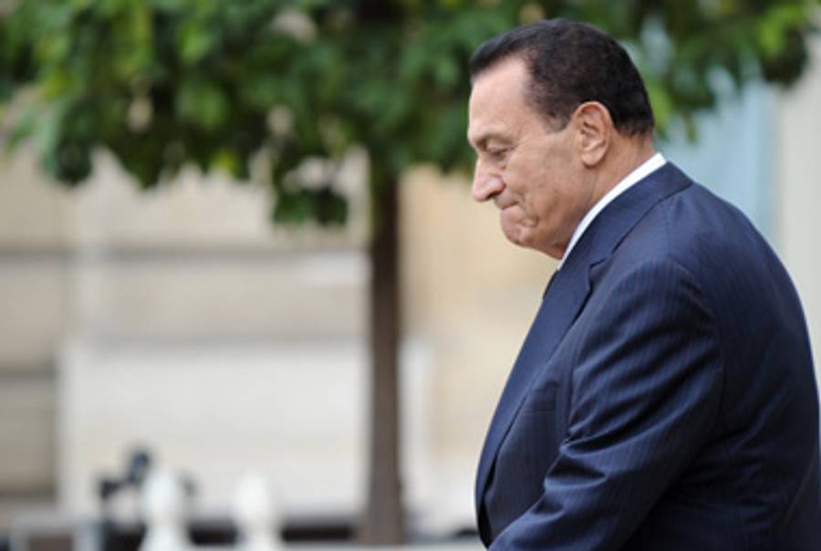 Hosni Mubarak in Paris last summer.(Lionel Bonaventure/AFP/Getty Images)