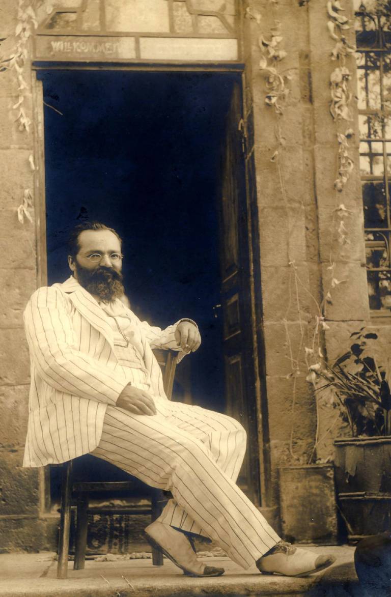 Boris Schatz at the entrance of the Bezalel Art School, circa 1920