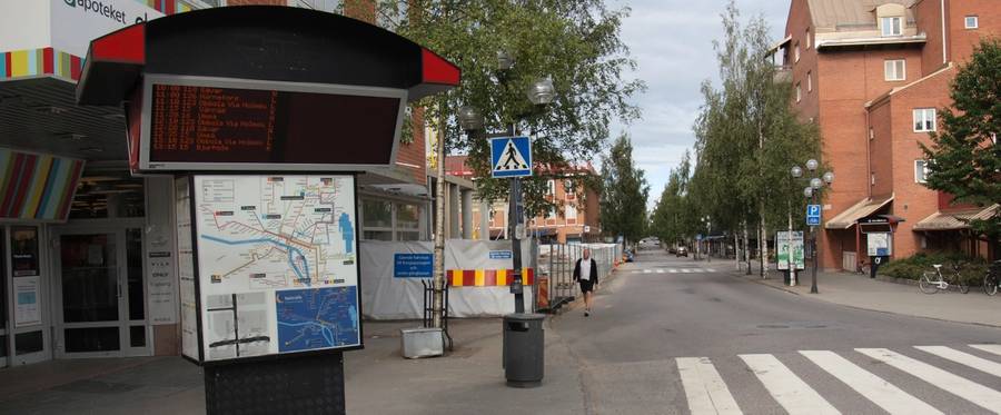A bus stop in central Umeå. 