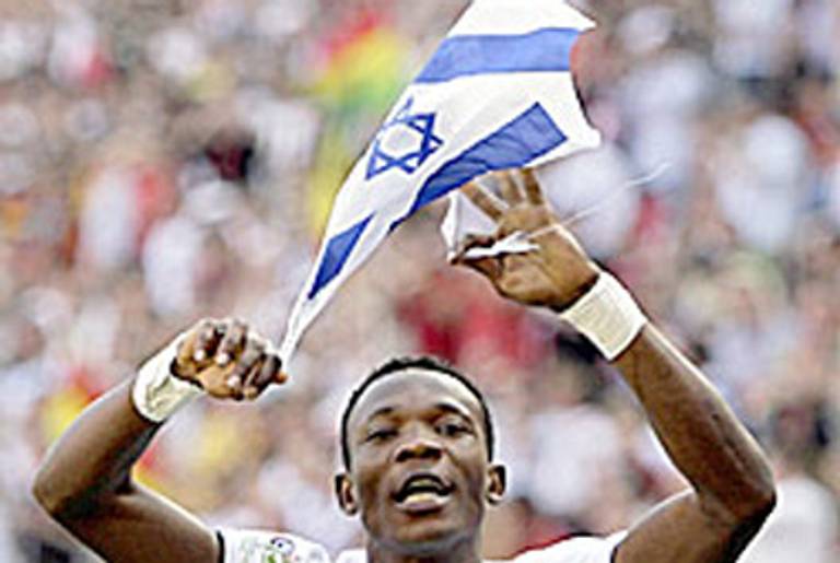 Ghanaian soccer player John Paintsil in 2006.(Haaretz)