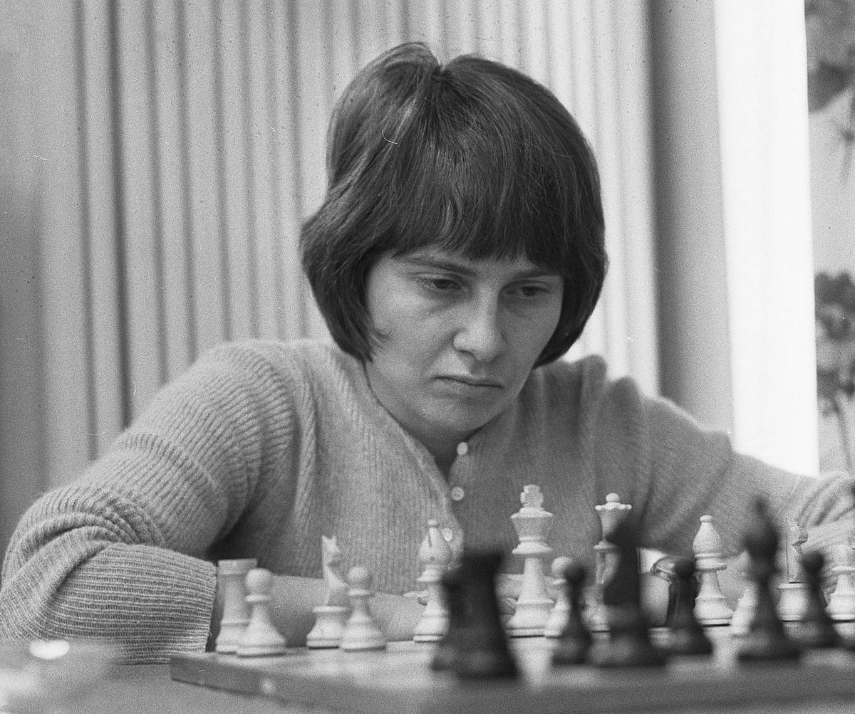 Alla Kushnir at the Wijk aan Zee (The Netherlands) tournament in the Netherlands, January 17, 1973. (Wikimedia)