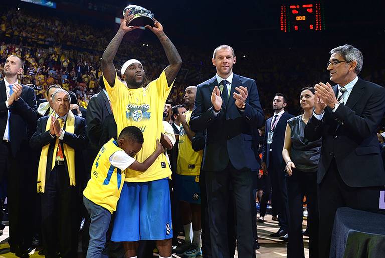 Tyrese Rice, #4 of Maccabi Electra Tel Aviv, with MVP Trophy after win Final Four 2014 Champions Awards Ceremony at Mediolanum Forum on May 18, 2014, in Milan, Italy. (Rodolfo Molina/EB via Getty Images)