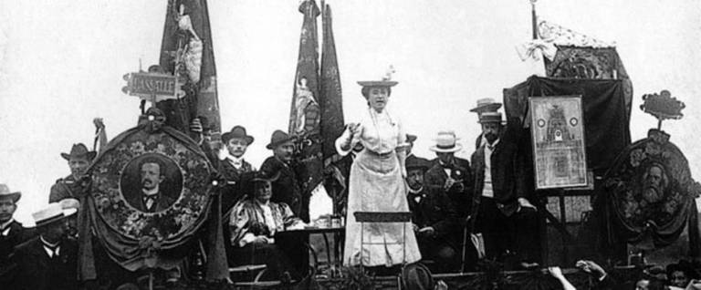 Rosa Luxemburg speaking to a crowd in 1907, location unknown. 