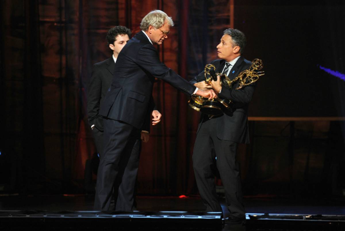  David Letterman (L) and Jon Stewart in New York City, October 2, 2010.(Jason Kempin/Getty Images)