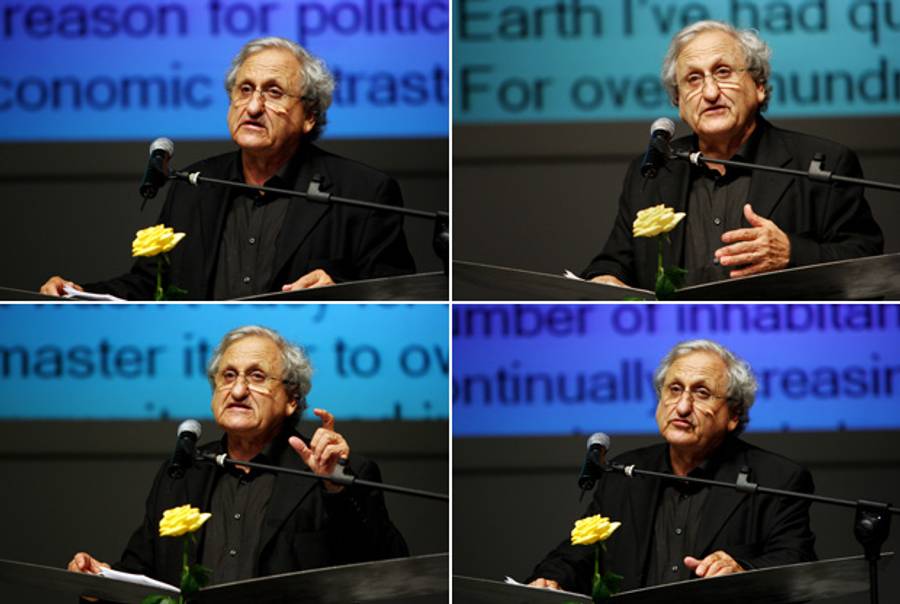 Author Abraham Yehoshua attends the third day of Milanesiana 2008 at Teatro Dal Verme on June 30, 2008 in Milan, Italy.(Vittorio Zunino Celotto/Getty Images)