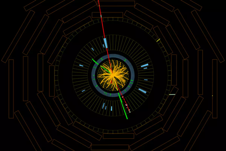 Event recorded with the CMS detector in 2012, showing characteristics expected from the decay of the SM Higgs boson to a pair of Z bosons.
