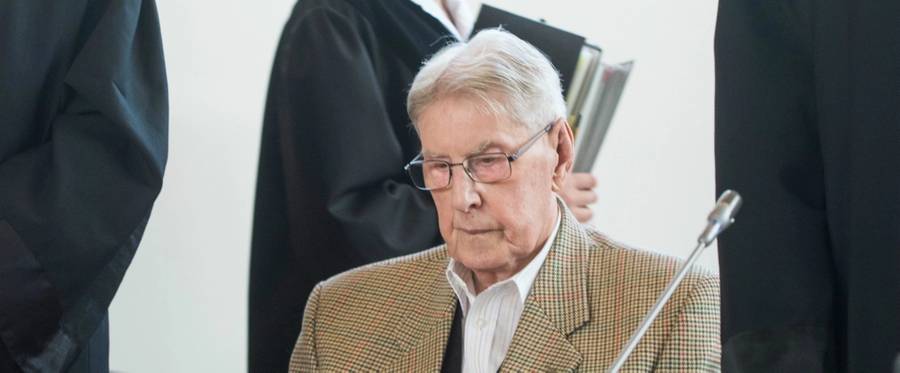 Former Auschwitz guard Reinhold Hanning waits for the continuation of his trial at the court in Detmold, in western Germany, April 28, 2016. 