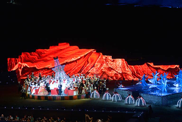 'La Traviata' performed at Masada. (Yossi Zwecker)