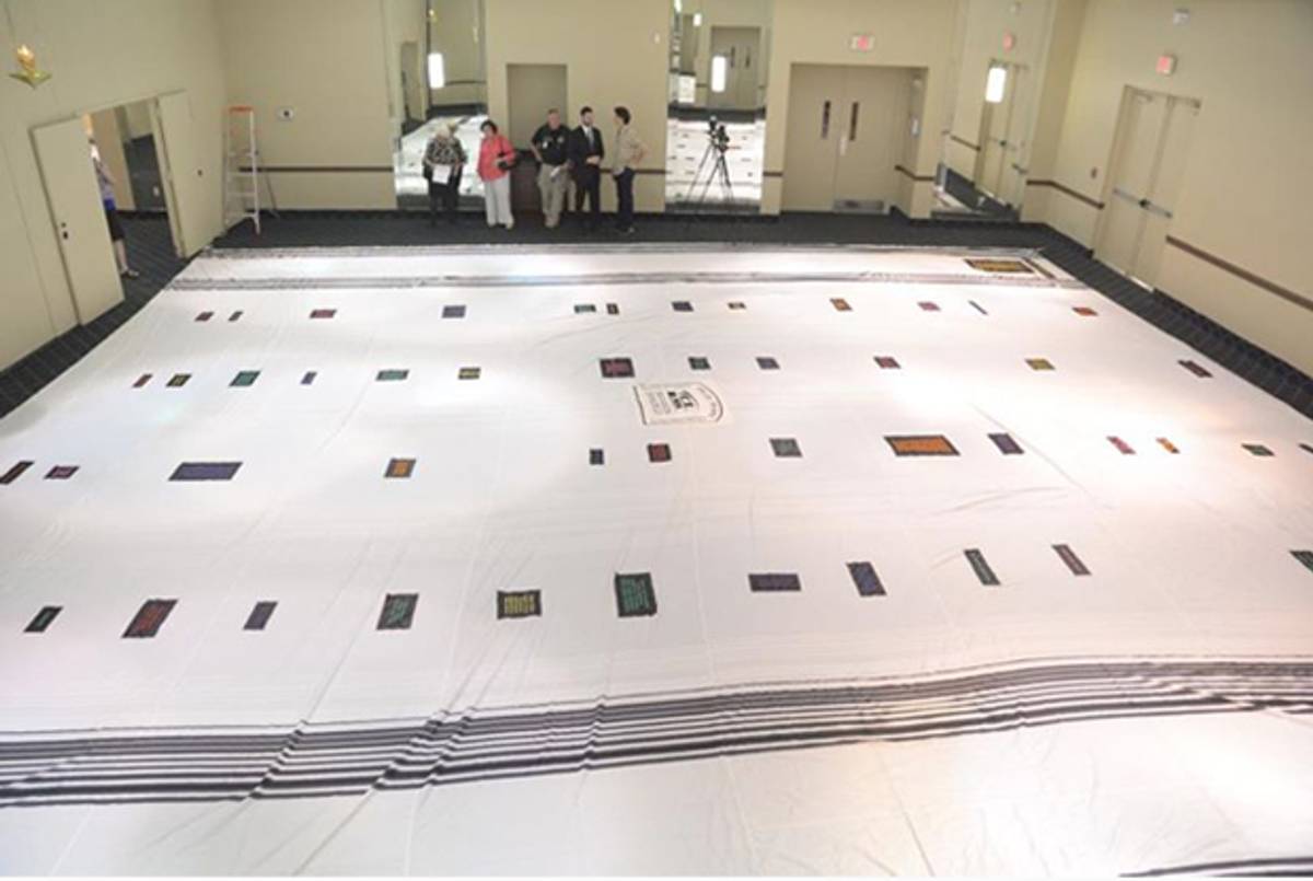 Boca Raton Synagogue's Guinness Book of World Records prayer shawl. (Facebook)