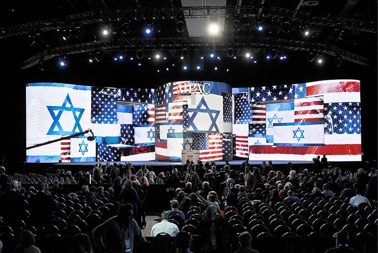 Delegates arrive at the 2013 AIPAC conference.(Nicholas Kamm/AFP/Getty Images)