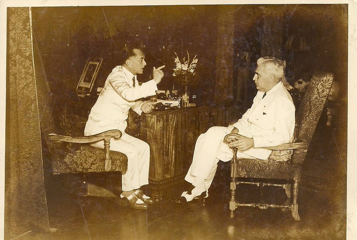Quezon (Left) and McNutt (Right) ‘Discussing’ (1938). 