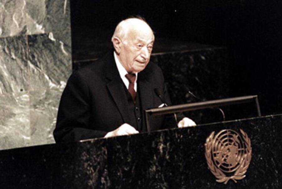 Simon Wiesenthal addressing the United Nations on its 50th anniversary, in 1995.(Simon Wiesenthal Center/Getty Images)
