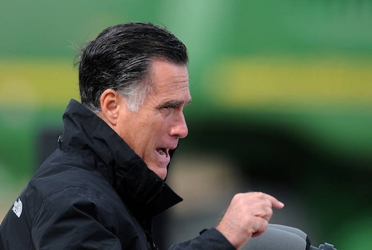 Governor Mitt Romney Addresses a Crowd in Iowa (Getty)
